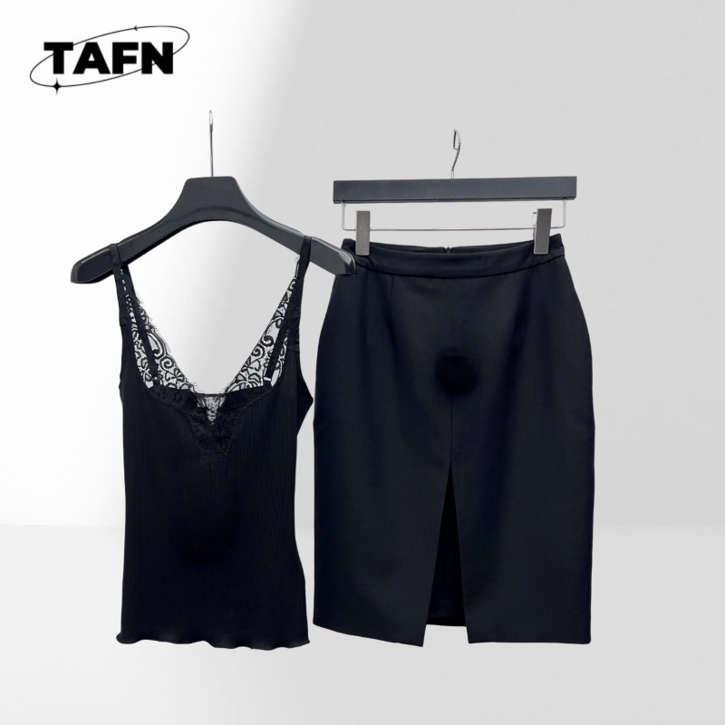 Women Formal Event Wear - 패션을 선도하는 여성용 스커트와 탑 세트,